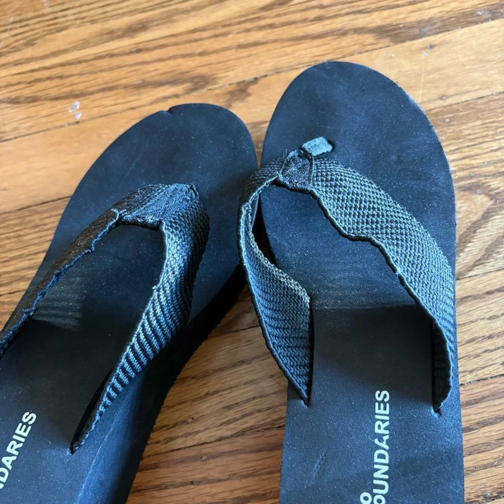No Boundaries Black Platform Sandals. SB3